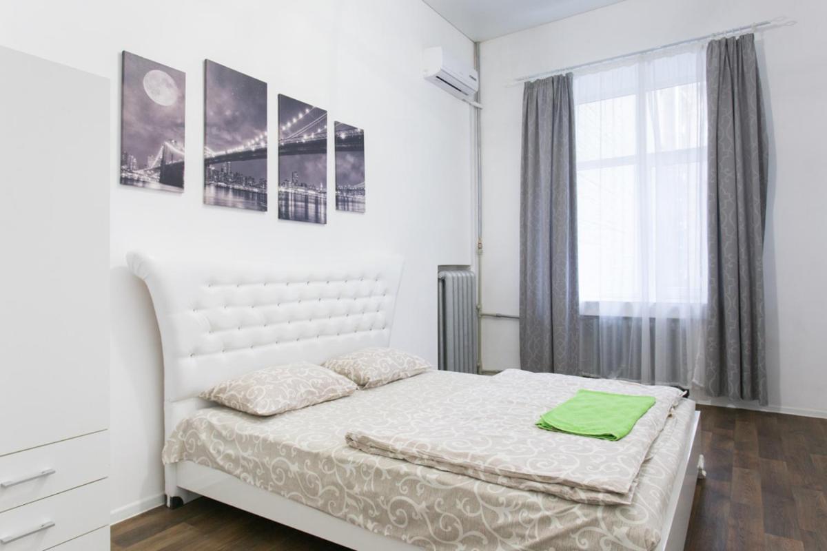 Апартаменти На Сковороди,3Б Charkov Buitenkant foto