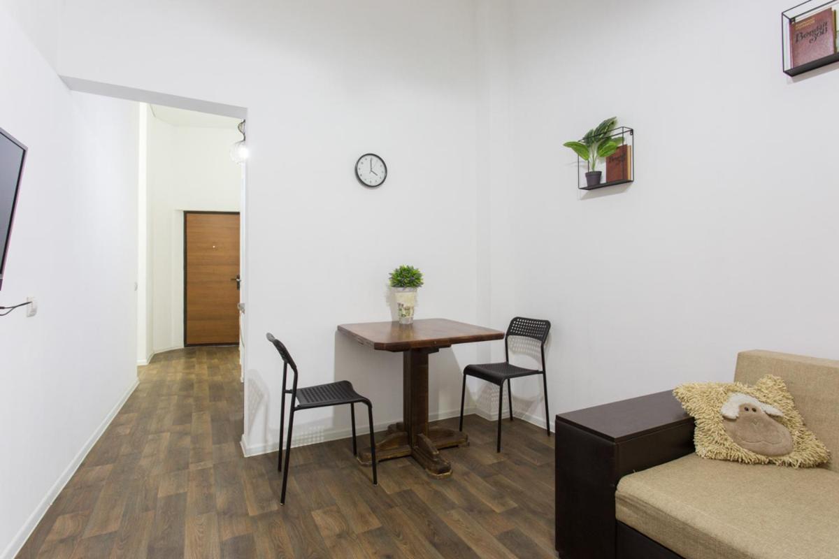 Апартаменти На Сковороди,3Б Charkov Buitenkant foto